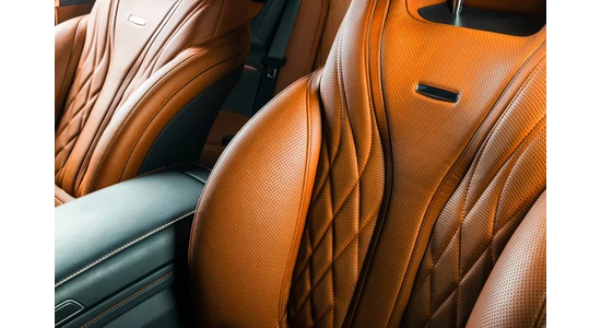 Materiály koženého autočalúnenia v BMW interiéroch