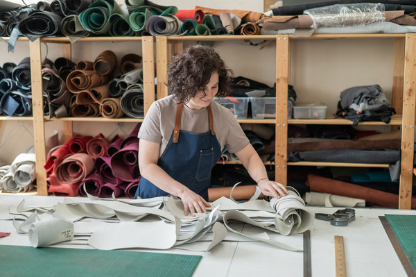 Chcete nový nábytok? Niekedy stačí vymeniť staré čalúnenie.