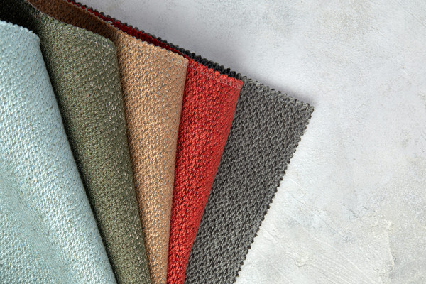 Čalúnenie sedačiek alebo sedadiel auta pomocou Alcantry. Farba na čalúnenie auta. 