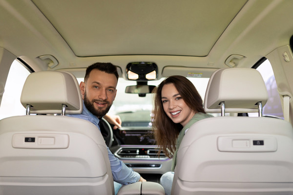 Lepidlo na stropnicu odolné voči teplu. Oprava stropnice auta svojpomocne. 